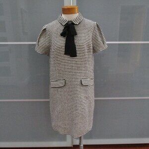 Modcloth Tweed / Metallic Thread Short Sleeve Shift Dress